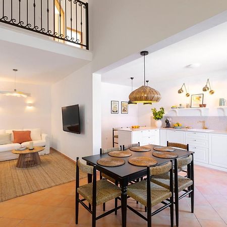 Apartman Luri Sutivan Bagian luar foto