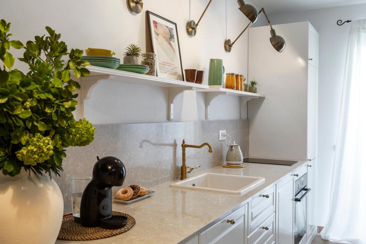Apartman Luri Sutivan Bagian luar foto