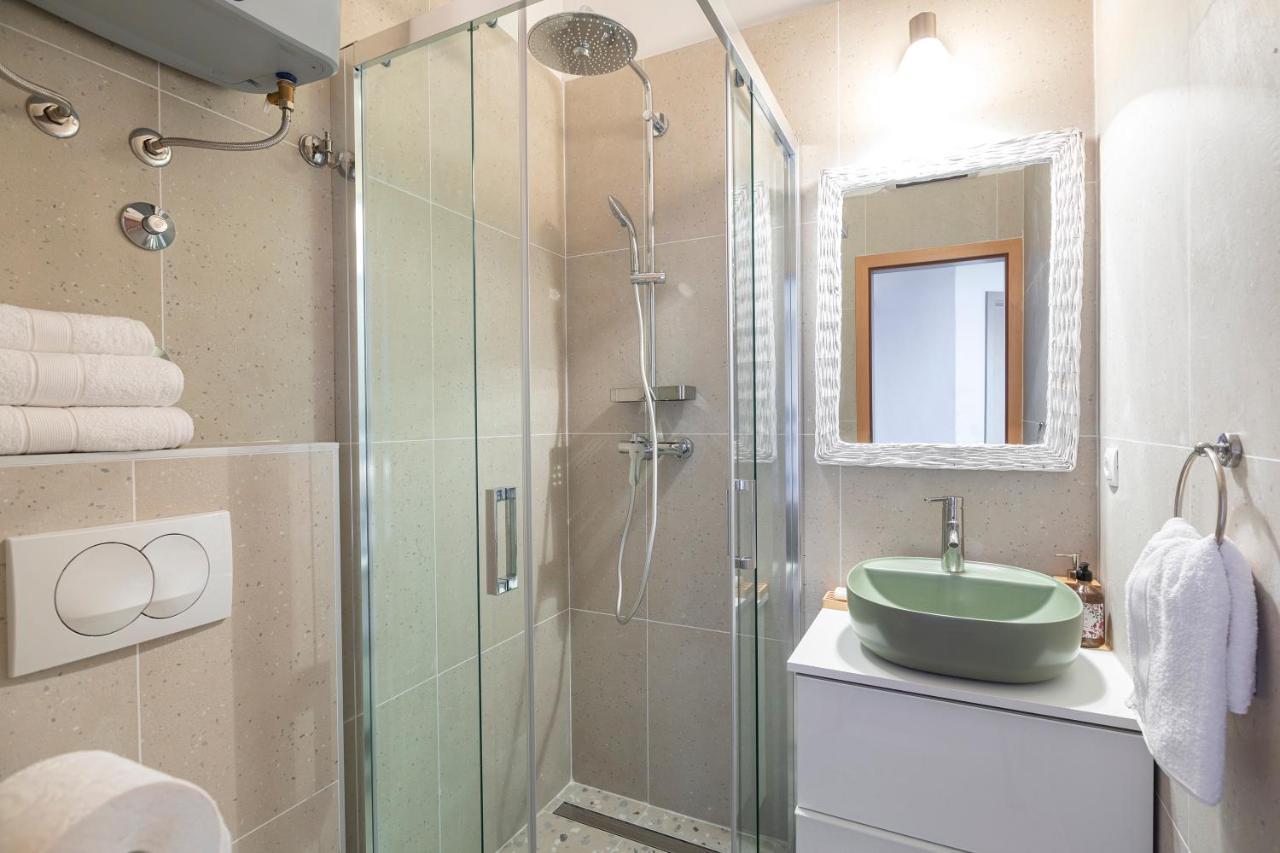 Apartman Luri Sutivan Bagian luar foto