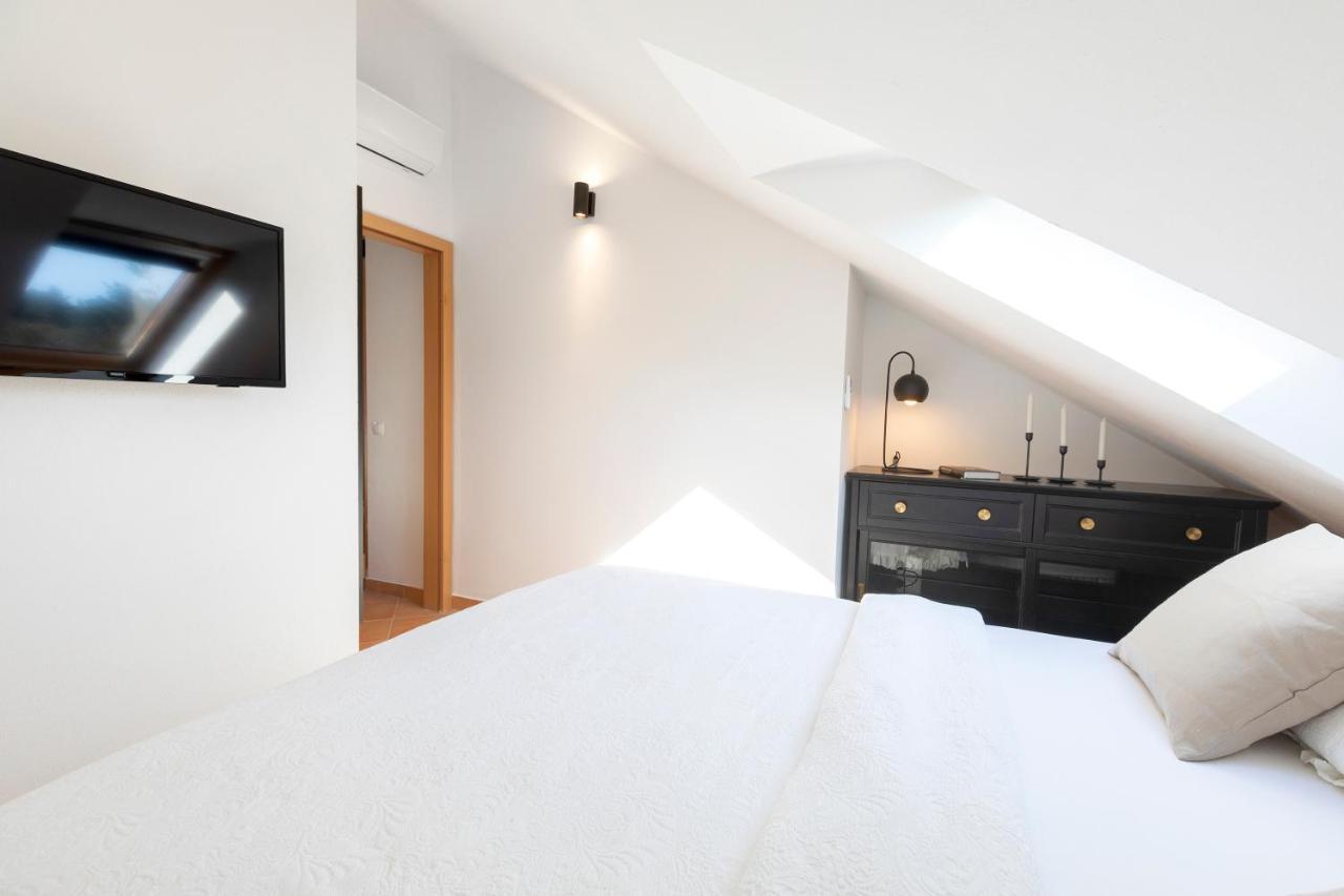 Apartman Luri Sutivan Bagian luar foto